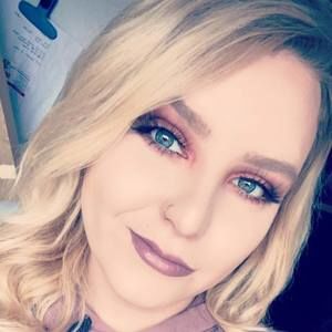 Meet your Posher, Dayna